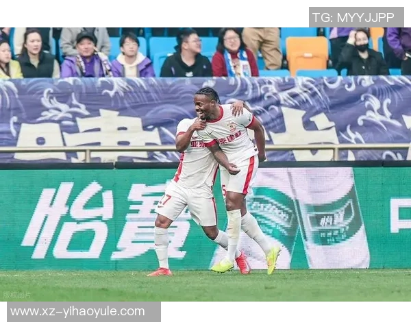 天津体育局局长谈津门虎球迷回归盛况吸引四五万观众共襄盛举 天津体育局局长谈津门虎球迷回归盛况吸引四五万观众共襄盛举